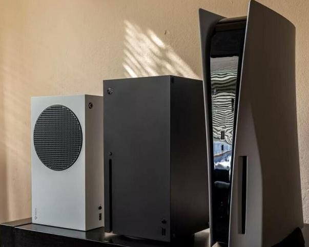 Разработчики игр уже начали получать девкиты PS5 Pro и обновлённой Xbox Series